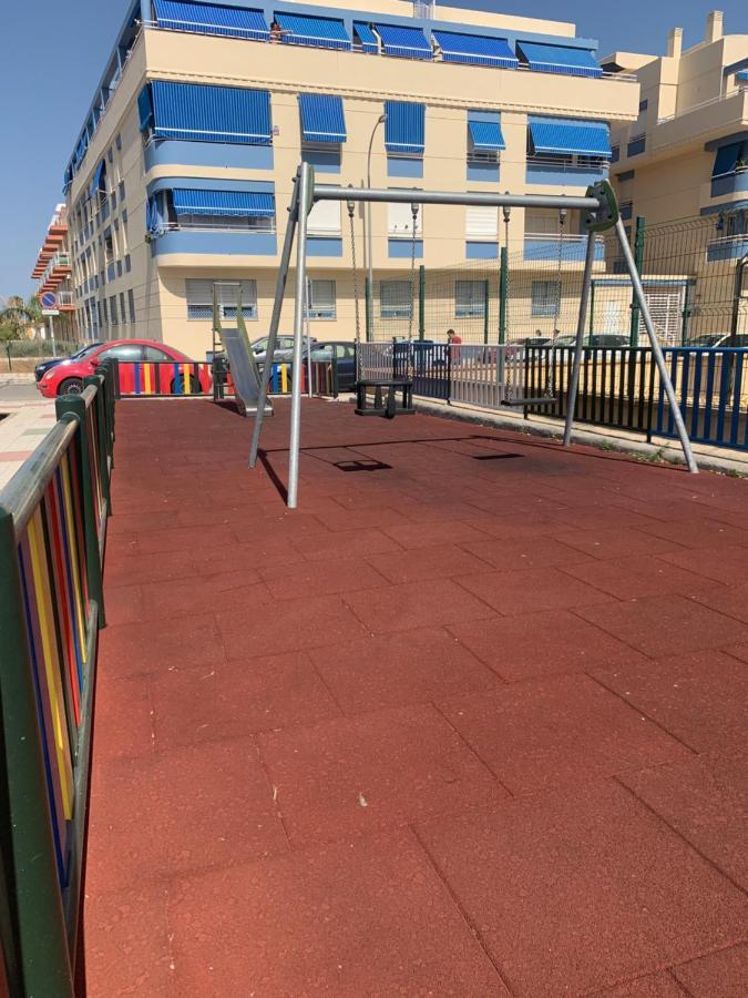 Апартаменти Apartamento Atico A 50 Metros De La Playa Will Рінкон-де-ла-Вікторія Екстер'єр фото