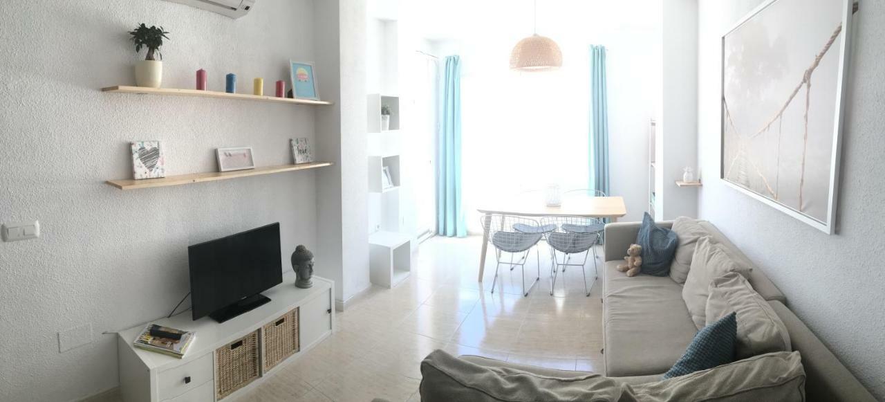 Апартаменти Apartamento Atico A 50 Metros De La Playa Will Рінкон-де-ла-Вікторія Екстер'єр фото