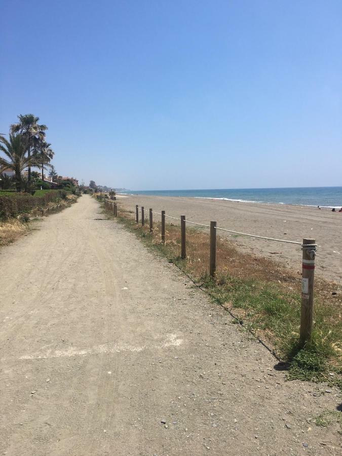 Апартаменти Apartamento Atico A 50 Metros De La Playa Will Рінкон-де-ла-Вікторія Екстер'єр фото